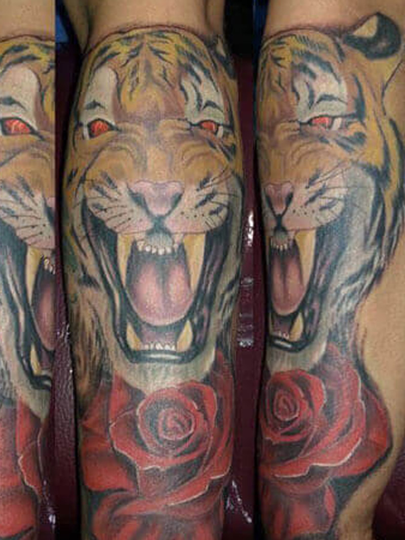Tatuaje de rosa hecha por Infierno Queens NY